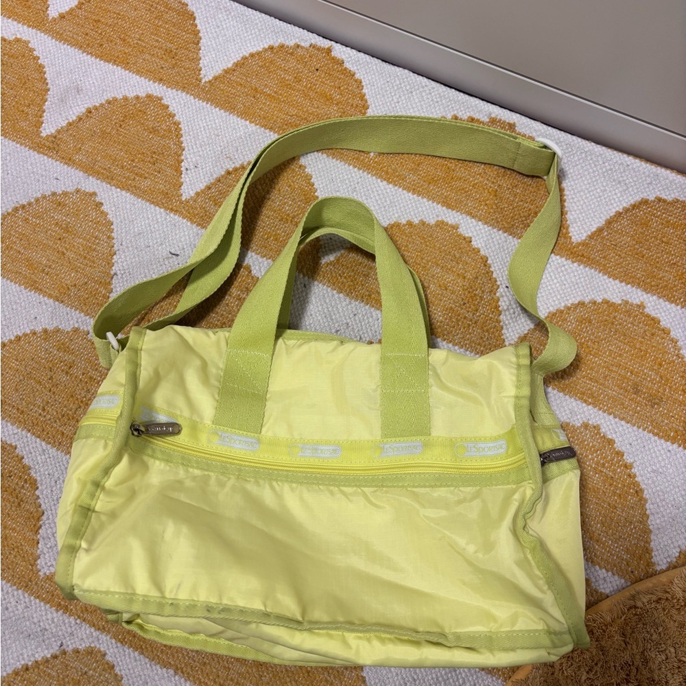 Le Sportsac Deluxe Medium Weekender Bag